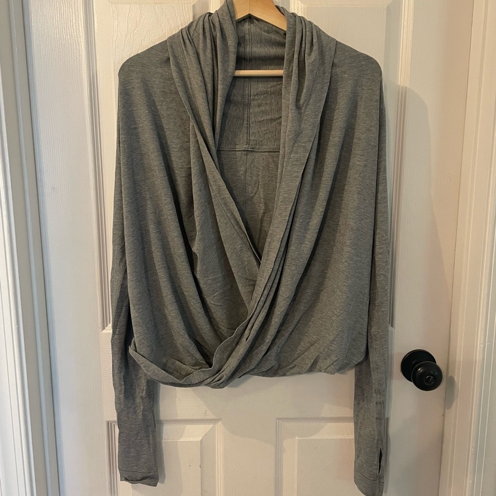 Lululemon long sleeve shirt